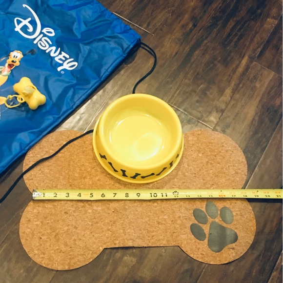 ✨ Disney Doggie Grab Bag & Contents ✨ Pluto ✨ NWT - Picture 4 of 6